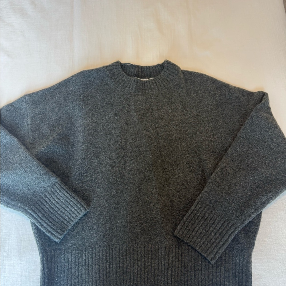 Gray Zara crewneck Sweater